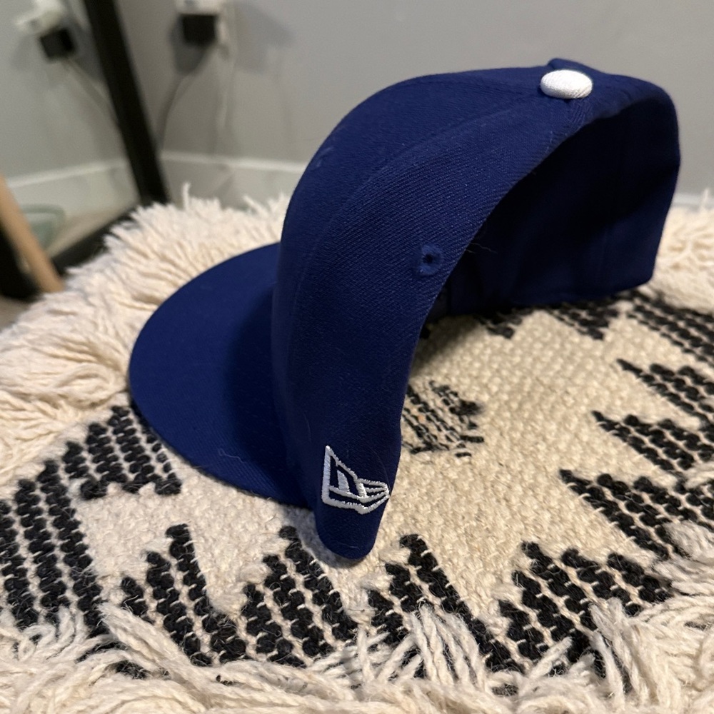 NWOT- LA Dodgers SnapBack - 9Fifty New Era - flat bill - brand new without tags - Picture 2 of 4